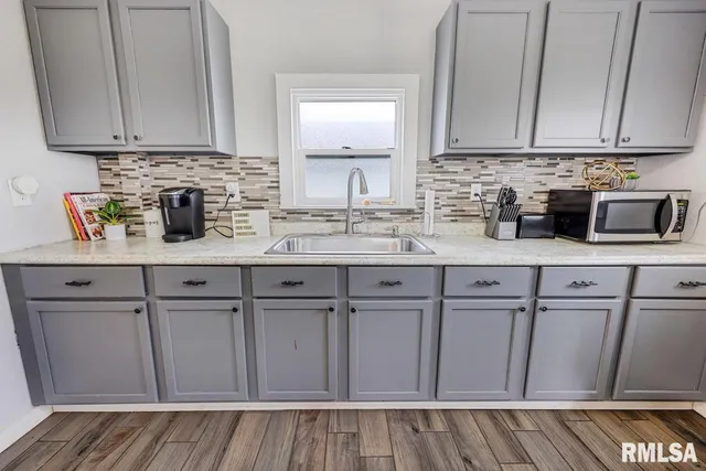 $175,000 | 903 East Lake Avenue, Peoria Heights, IL 61616