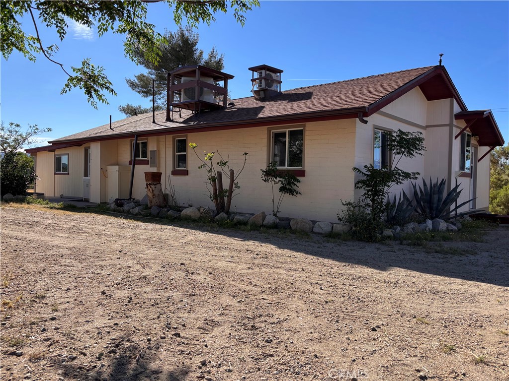 50922 Canyon Road Morongo Valley, CA 92256 - Photo 5 of 62