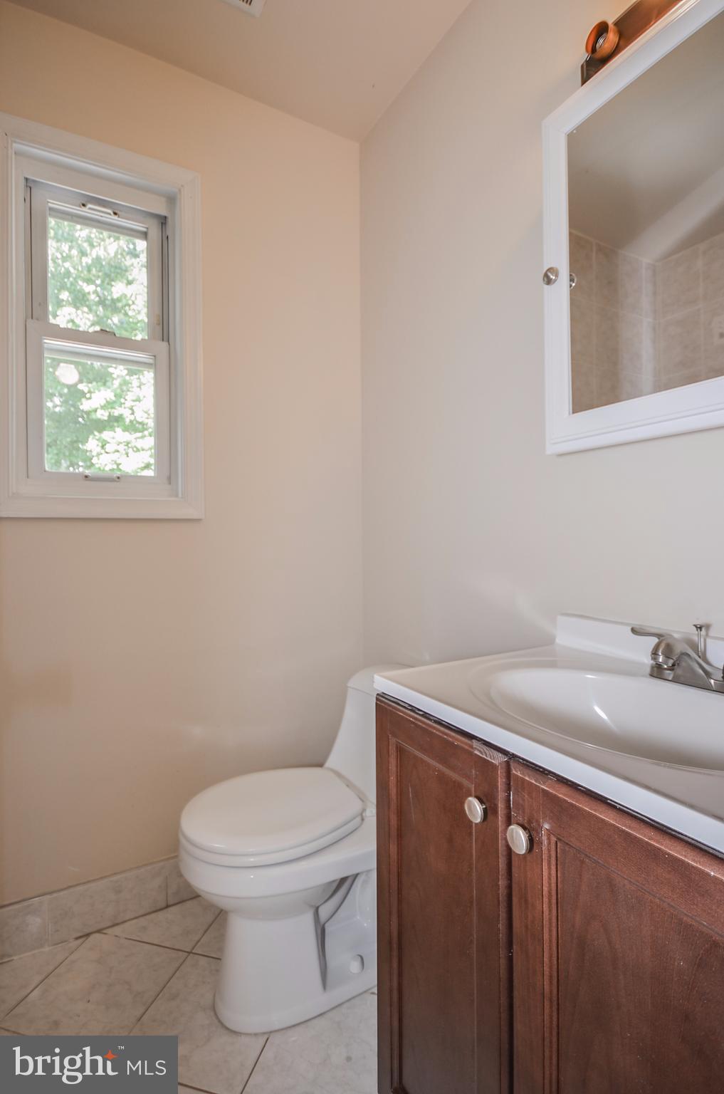 11714 Veirs Mill Road Silver Spring, MD 20902 - Photo 8 of 28 Main Level Full Bath