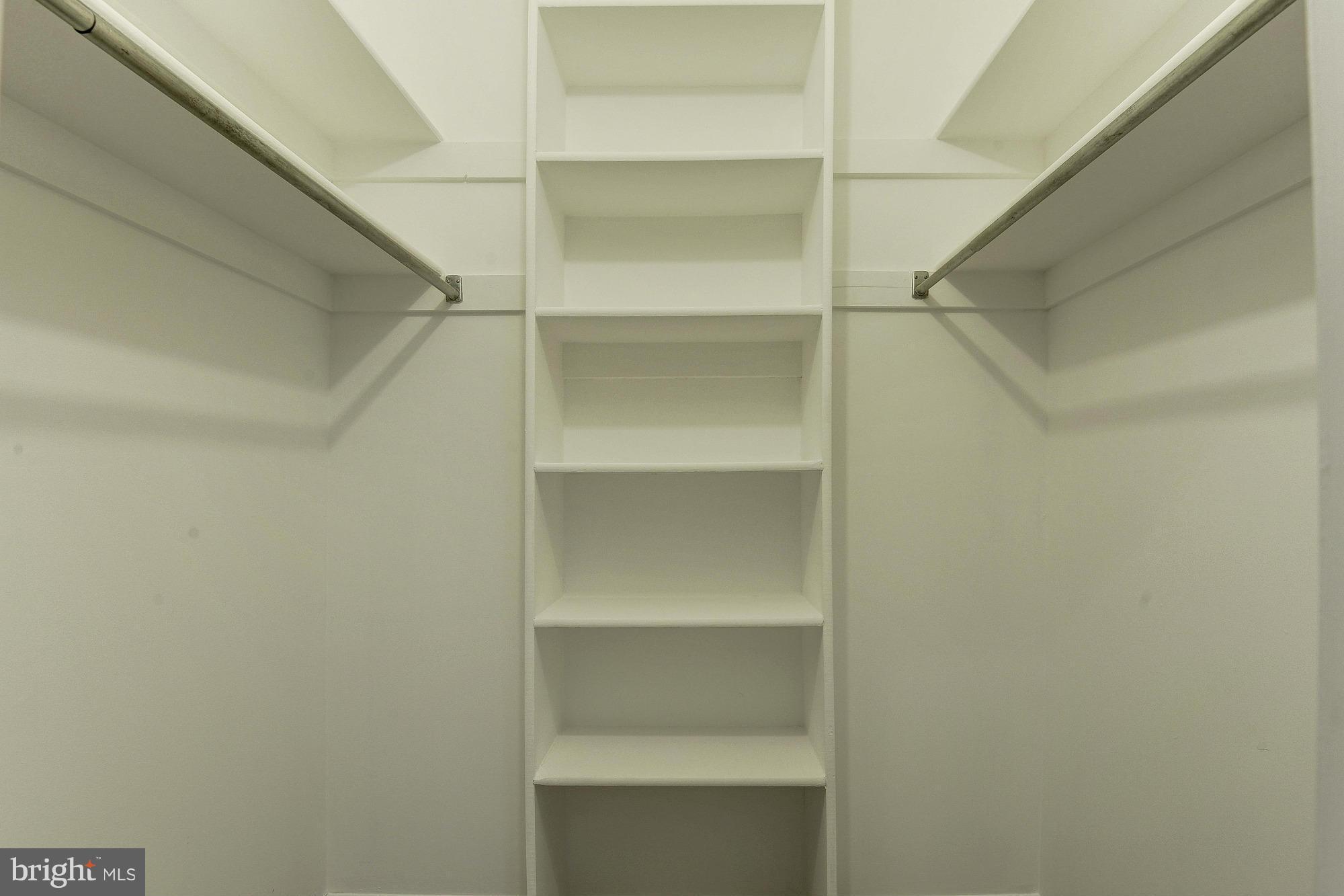 11649 Stoneview Square, Unit 22C Reston, VA 20191 - Photo 17 of 30 Master Bedroom Walk-in Closet