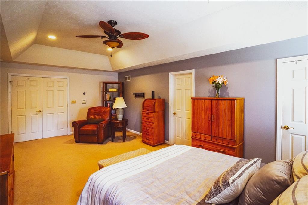 949 Meadowbrook Road Trafford, PA 15085 - Photo 14 of 22 Over-sized master suite with plenty off closet space.