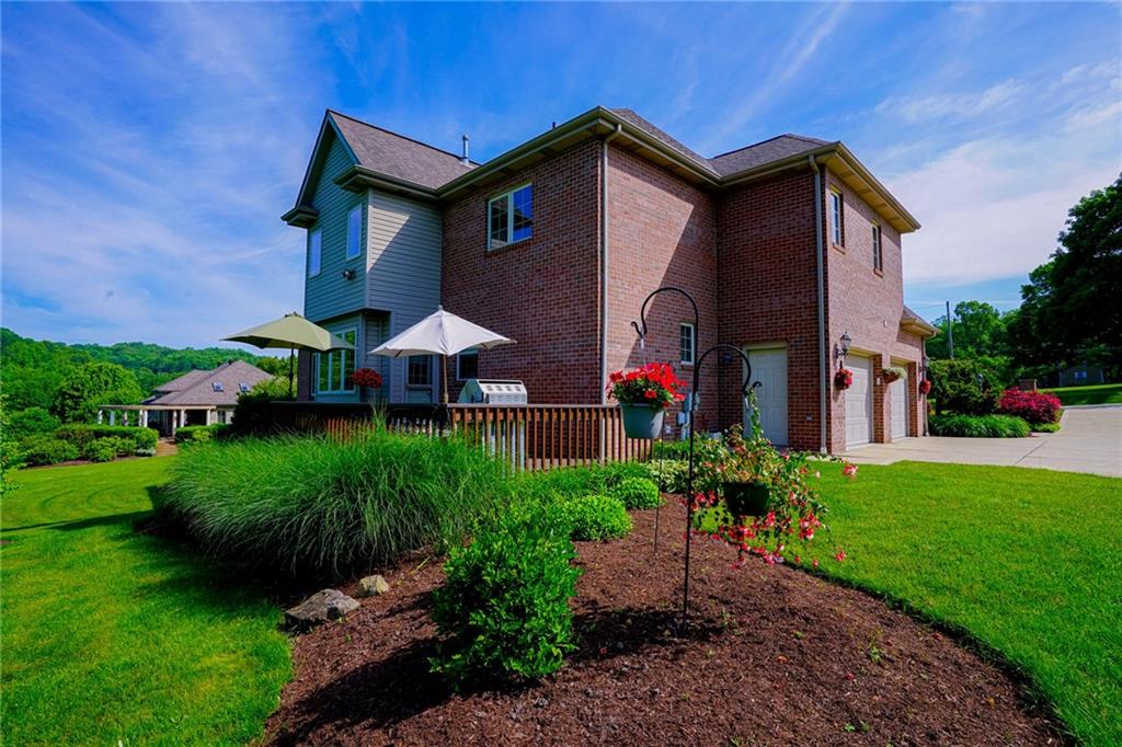 949 Meadowbrook Road Trafford, PA 15085 - Photo 3 of 22 Gallery Image 3