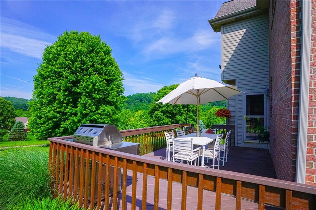 949 Meadowbrook Road Trafford, PA 15085 - Photo 4 of 22 Spacious deck off the kitchen. Perfect for entertaining.