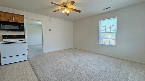 $730 | 3269 Tower Drive, Unit 3, Clarksville, TN 37042