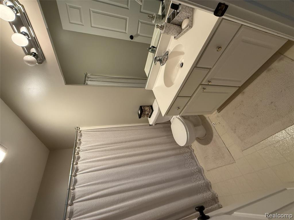 7172 Kings Way Flushing, MI 48433 - Photo 37 of 41