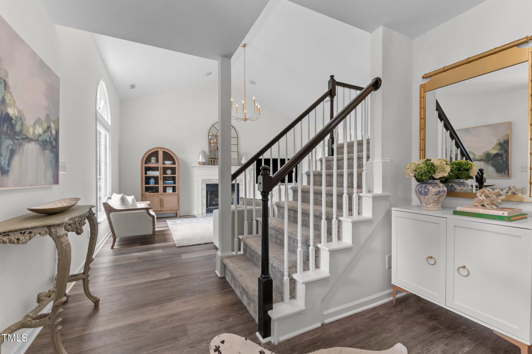 12117 Inglehurst Drive Raleigh, NC 27613 - Photo 7 of 29 36-web-or-mls-DSC_9649