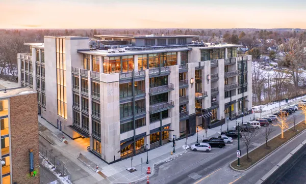 $2,300,000 | 369 North Old Woodward Avenue, Unit 206, Birmingham, MI 48009