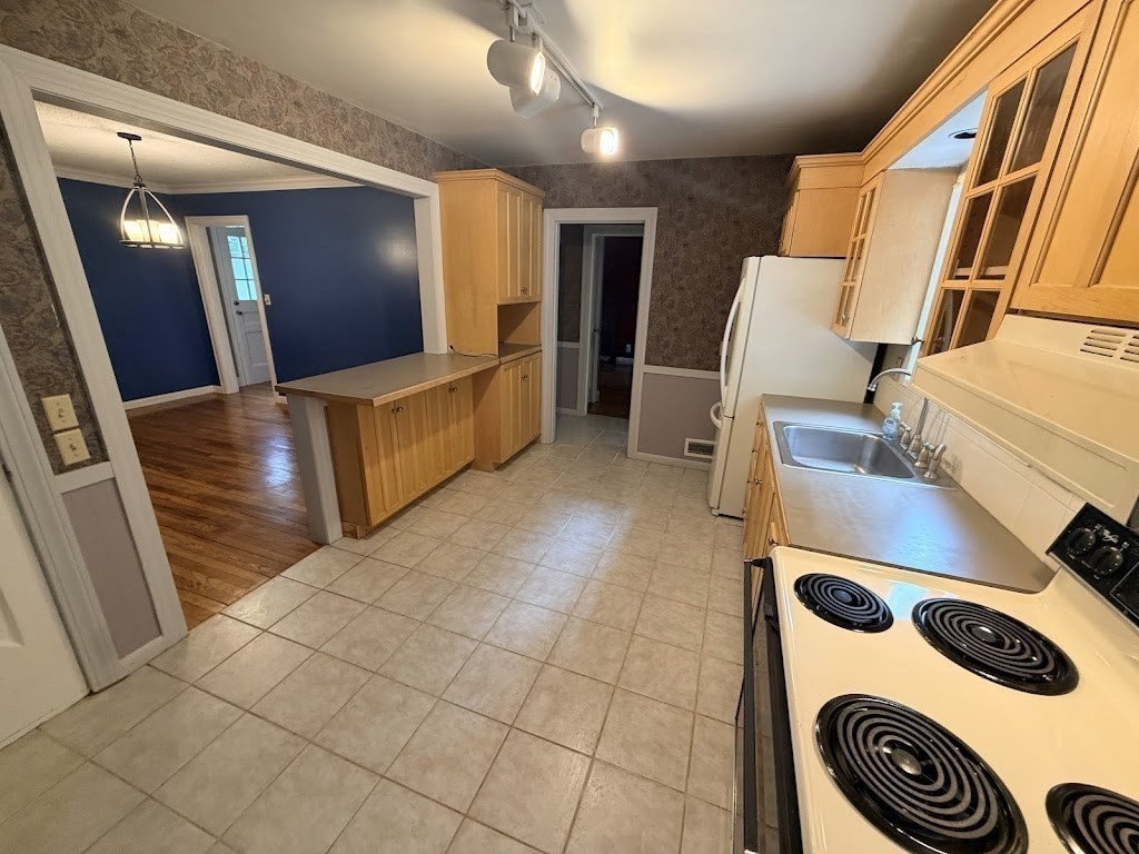 116 Derby Dingle Springfield, MA 01107 - Photo 23 of 31