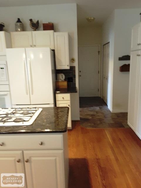 70900 Carnegie Lane Romeo, MI 48065 - Photo 21 of 82 31296348-20.JPG