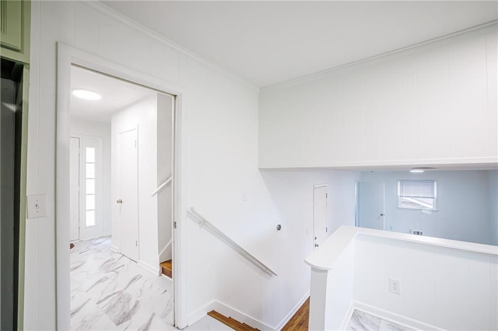 2692 Whites Mill Court Decatur, GA 30034 - Photo 13 of 33 a view of bathroom