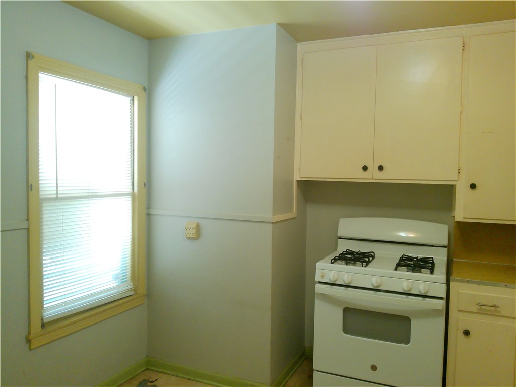 4322 Fir Street Corpus Christi, TX 78411 - Photo 6 of 17 a view of storage and utility room with washer and dryer