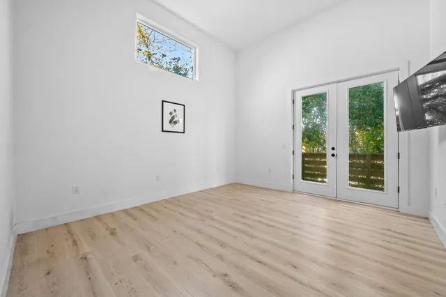 $3,500 | 5012 Baker Street, Austin, TX 78721