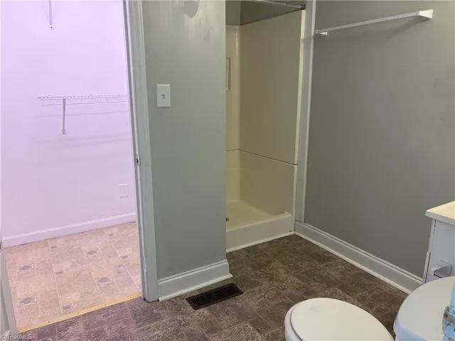 $1,249 | 706 South Benbow Road, Greensboro, NC 27401