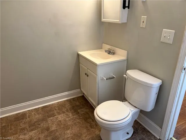 $1,249 | 706 South Benbow Road, Greensboro, NC 27401