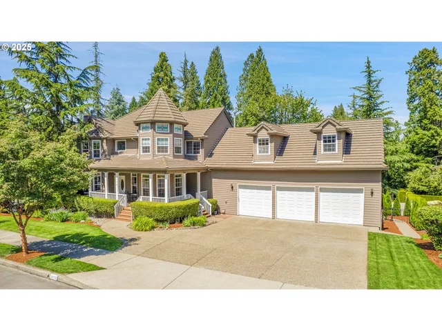 $1,000,000 | 2672 Southeast Vista Way, Gresham, OR 97080