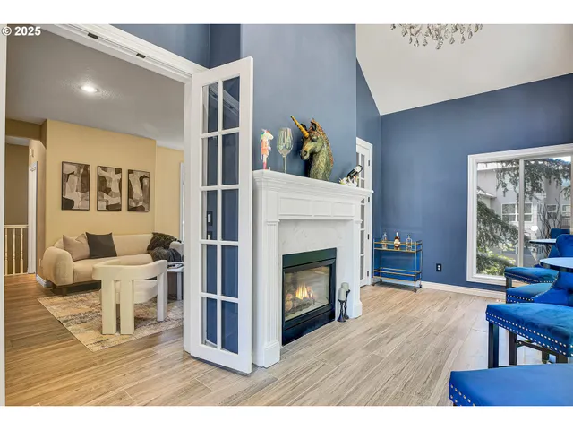 $1,000,000 | 2672 Southeast Vista Way, Gresham, OR 97080