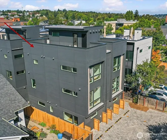 $919,900 | 4328 Woodlawn Avenue North, Unit A, Seattle, WA 98103