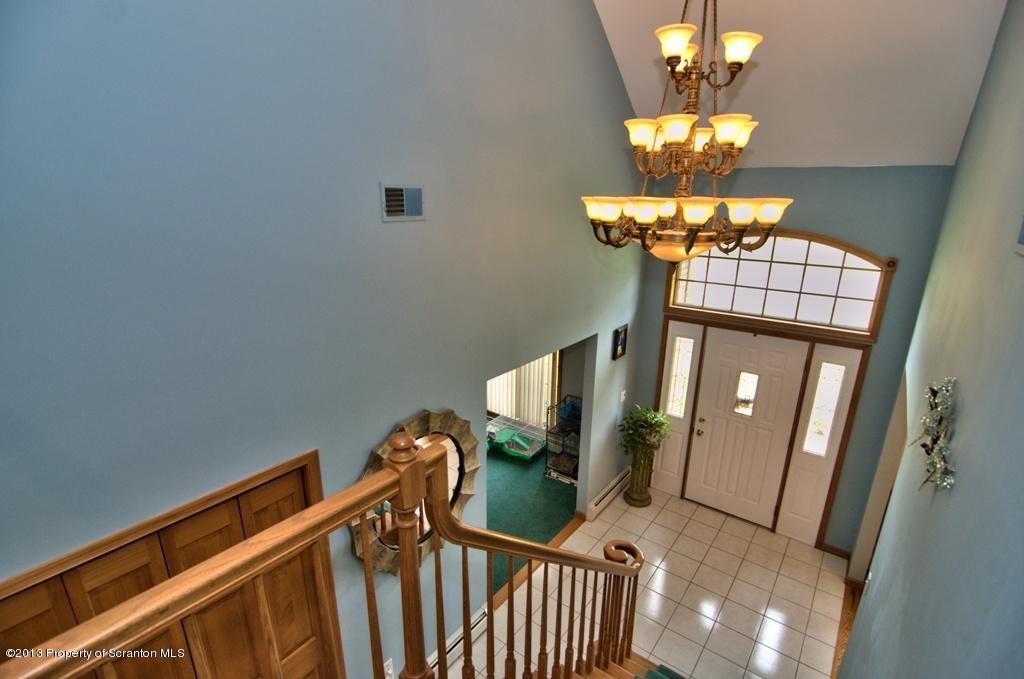 911 Parkview Road Moscow, PA 18444 - Photo 3 of 79 Gallery Image 3