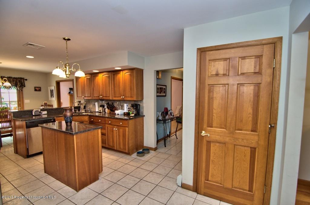 911 Parkview Road Moscow, PA 18444 - Photo 36 of 79 Gallery Image 36