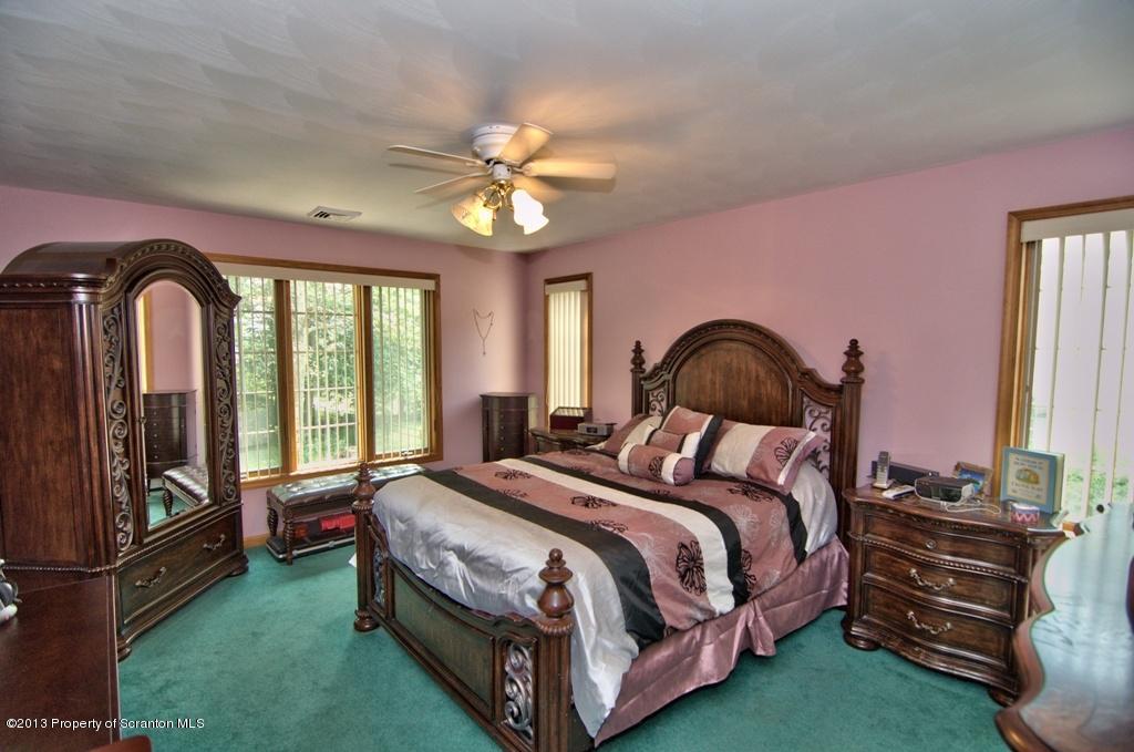 911 Parkview Road Moscow, PA 18444 - Photo 54 of 79 Gallery Image 54