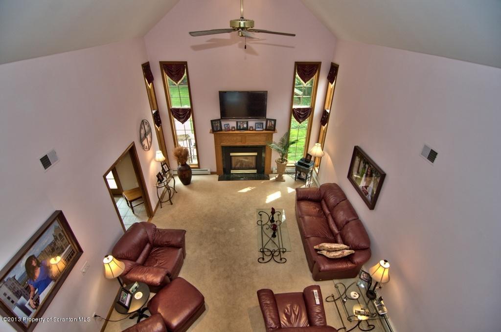 911 Parkview Road Moscow, PA 18444 - Photo 8 of 79 Gallery Image 8