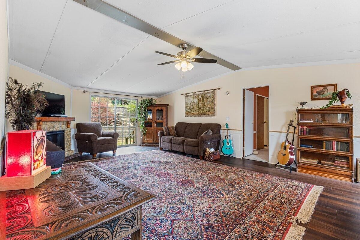 196 Southside Road Sweetwater, TN 37874 - Photo 13 of 49