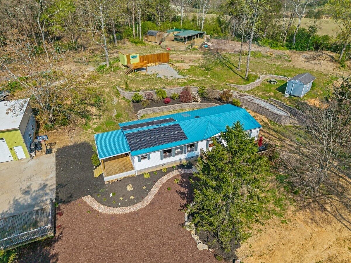 196 Southside Road Sweetwater, TN 37874 - Photo 6 of 49