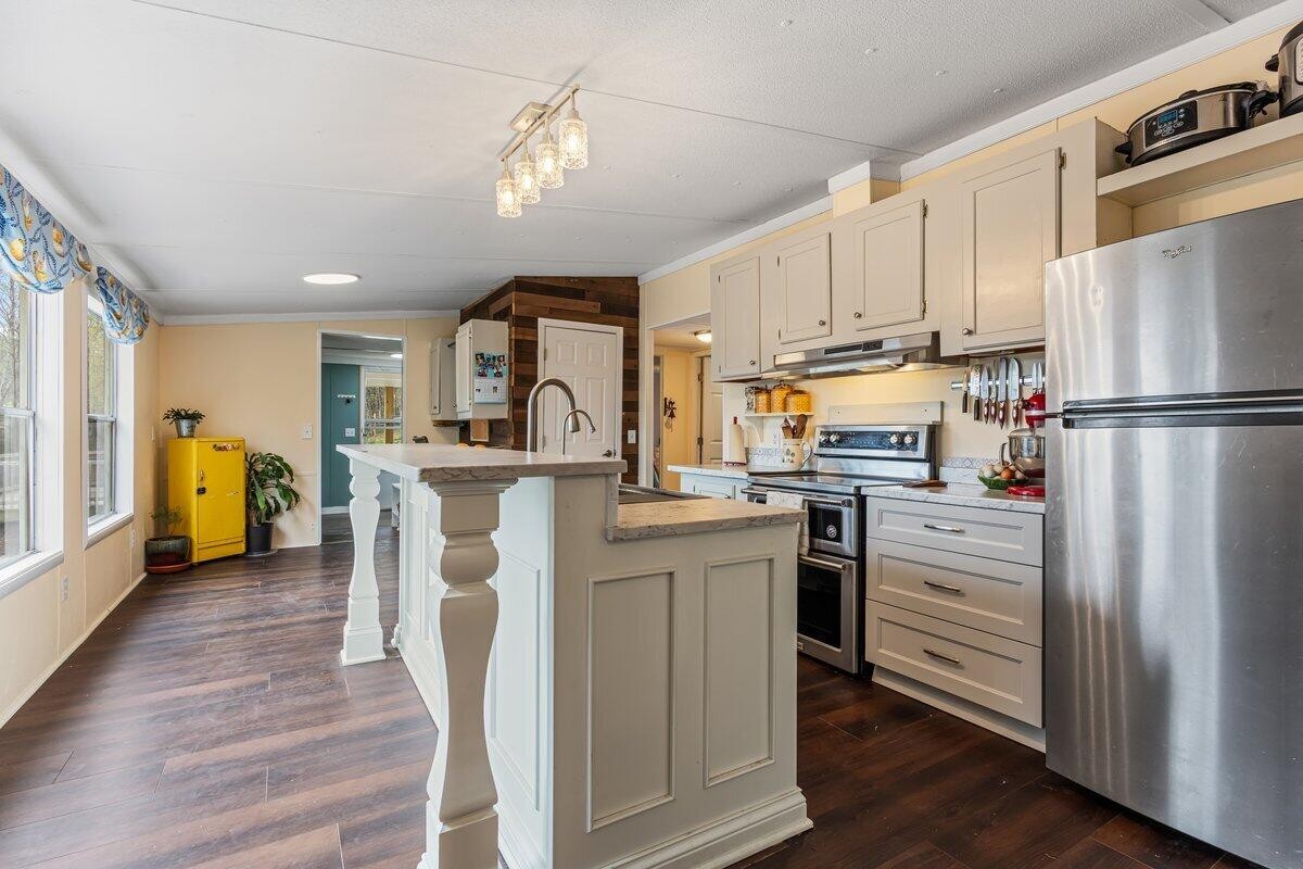 196 Southside Road Sweetwater, TN 37874 - Photo 9 of 49