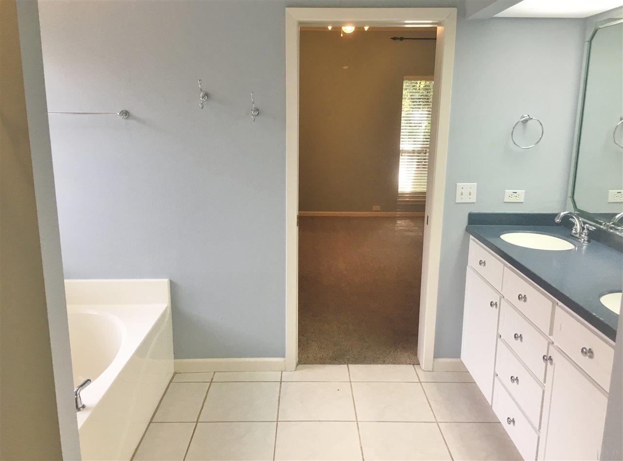 10148 Bittern Drive Pensacola, FL 32507 - Photo 16 of 34