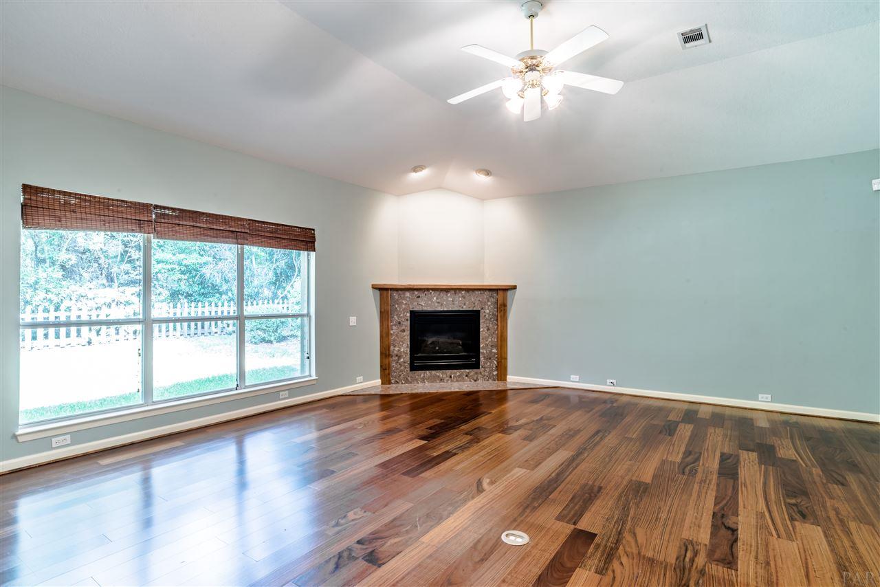 10148 Bittern Drive Pensacola, FL 32507 - Photo 7 of 34