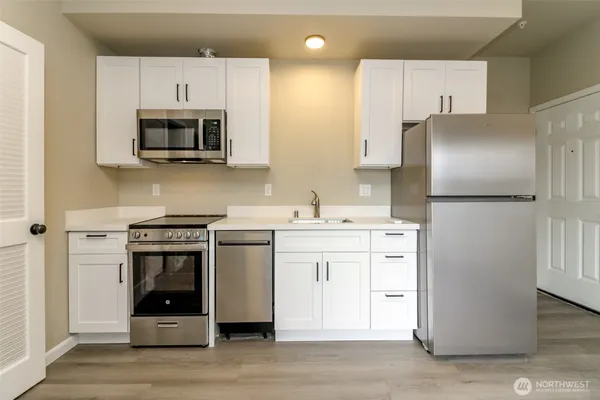 $2,195,000 | 3402 South C Street, Tacoma, WA 98418