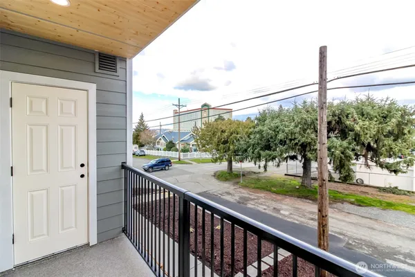 $2,195,000 | 3402 South C Street, Tacoma, WA 98418
