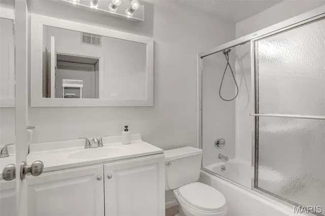 $84,900 | 2449 Forest Shadows Drive, St. Louis, MO 63136