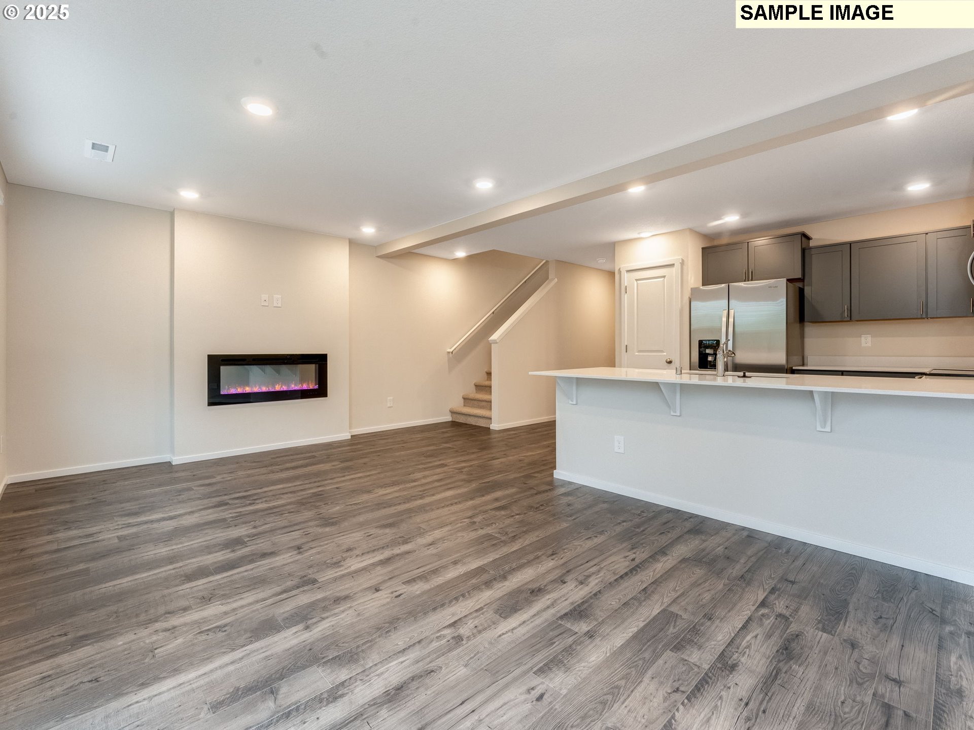 10320 Northeast 46th Street Vancouver, WA 98682 - Photo 23 of 34 Primary Bedroom