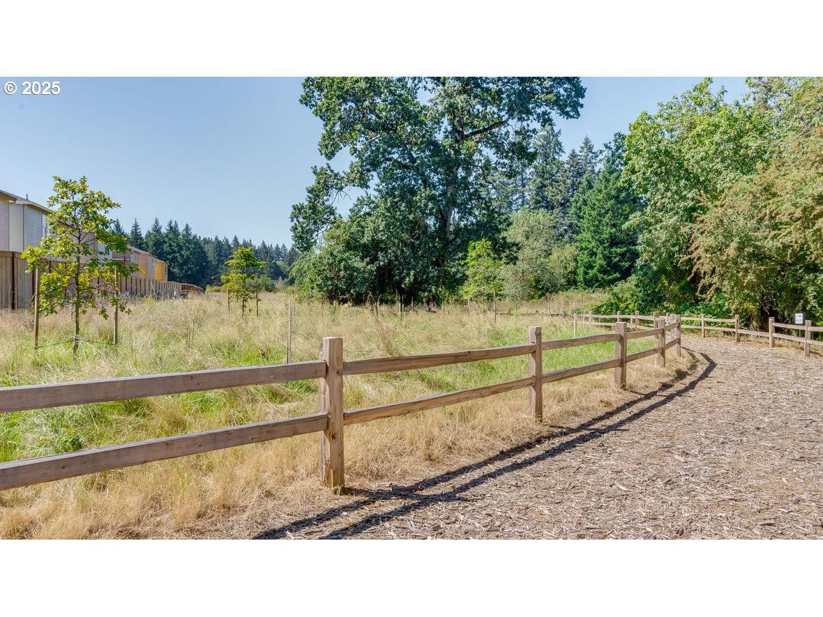 10320 Northeast 46th Street Vancouver, WA 98682 - Photo 29 of 34 Community Amenities