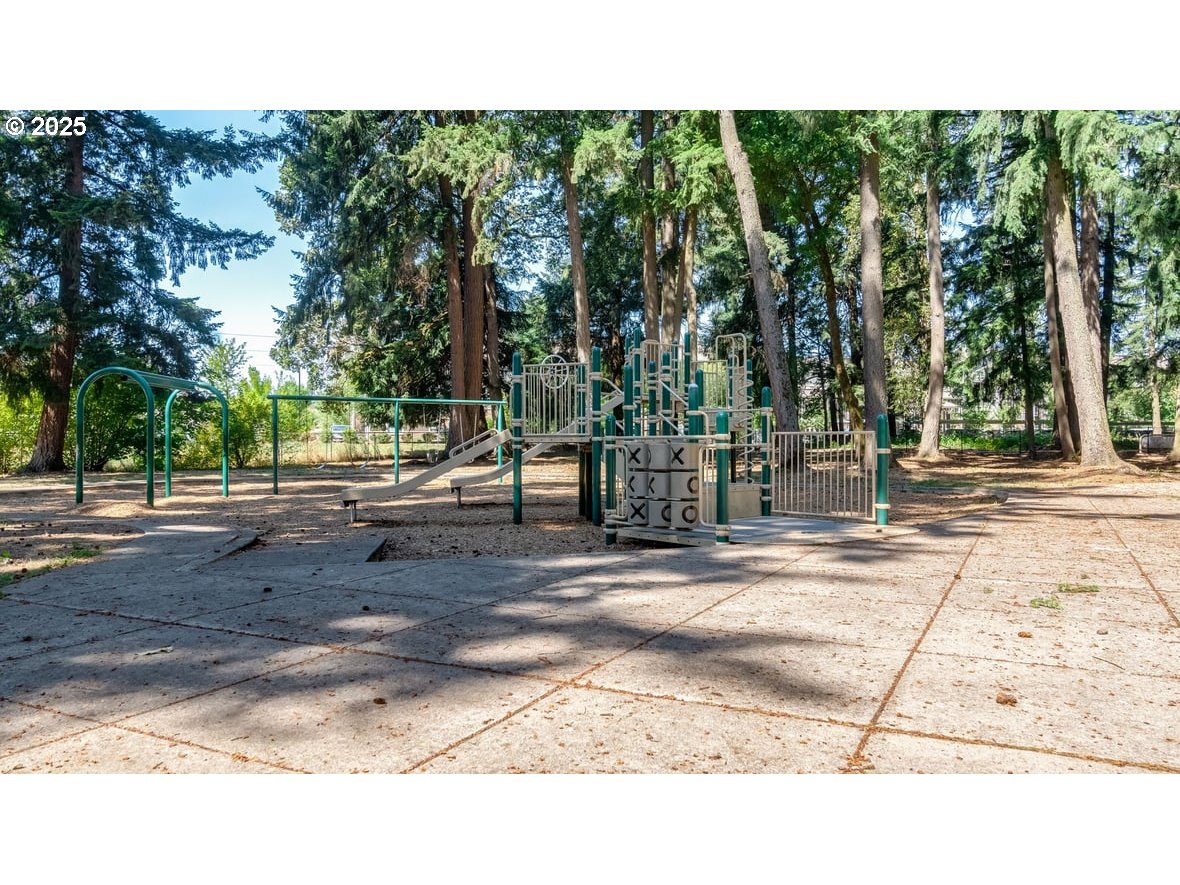 10320 Northeast 46th Street Vancouver, WA 98682 - Photo 33 of 34 Neighborhood Park
