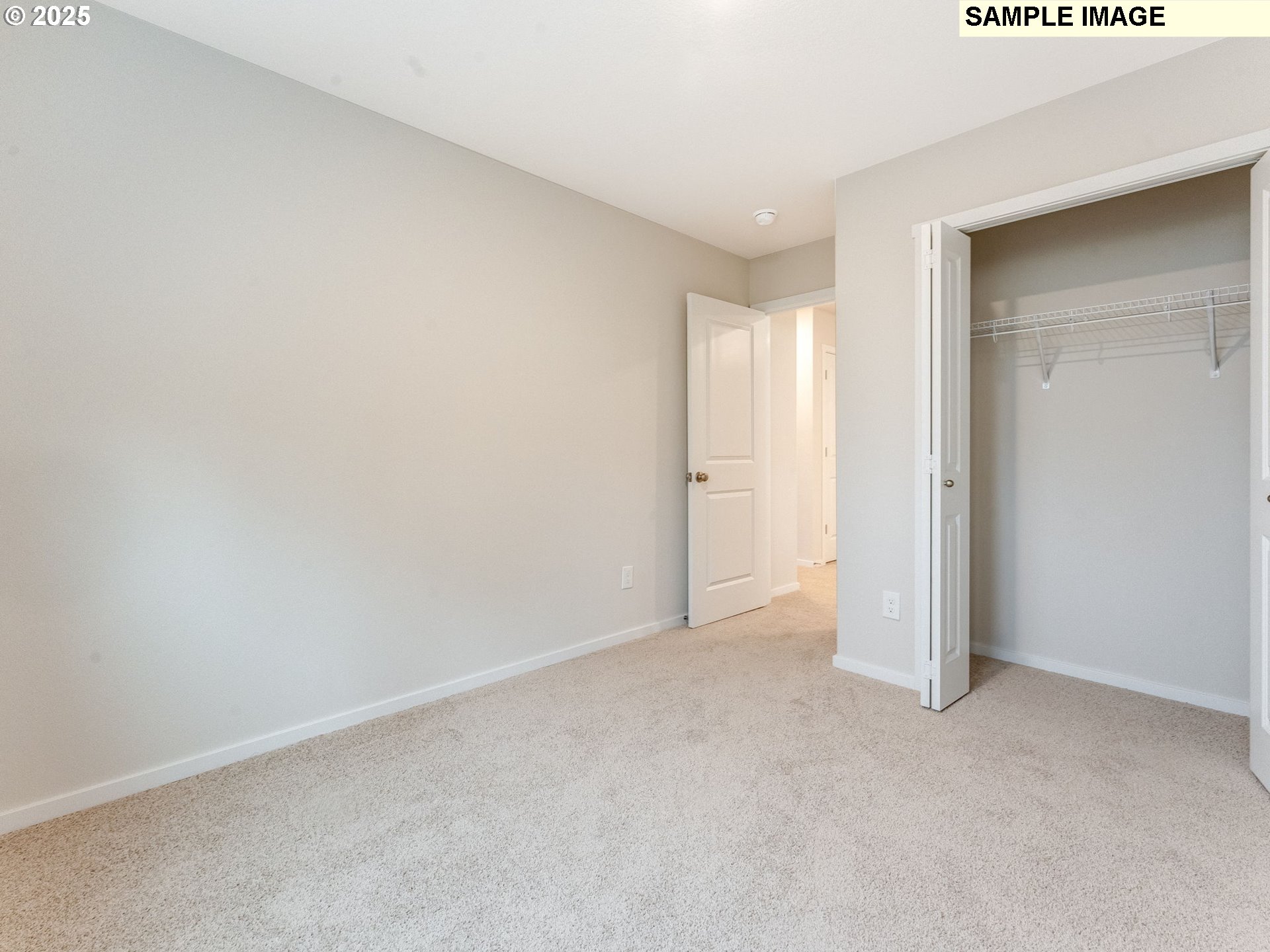10320 Northeast 46th Street Vancouver, WA 98682 - Photo 8 of 34 Living Room
