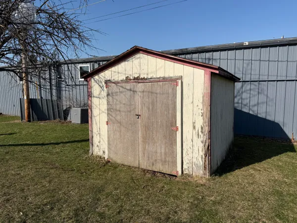 $335,000 | 1624 State Street, Union Grove, WI 53182