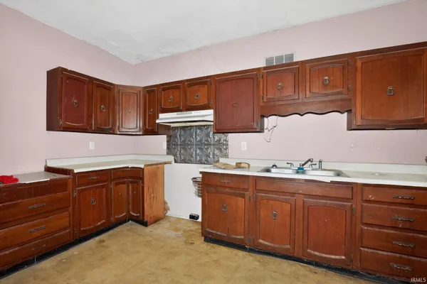 $87,999 | 468 East 5th Street, Peru, IN 46970