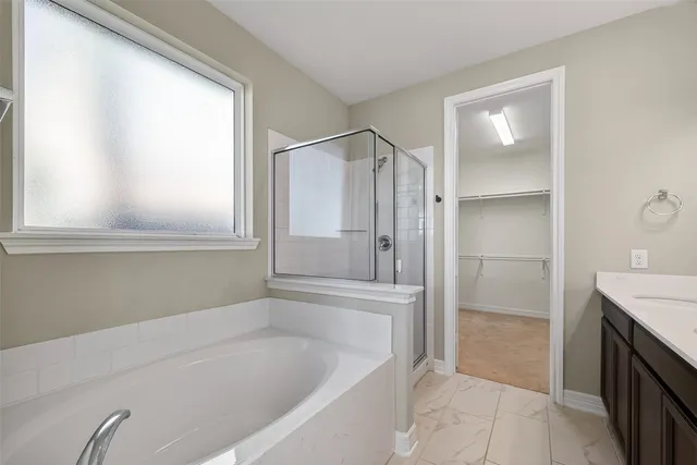 $2,500 | 2131 Islawild Way, La Marque, TX 77568