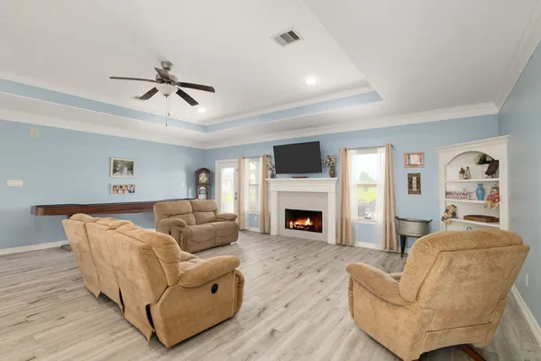 $525,000 | 5236 Hillboldt Road, Sealy, TX 77474