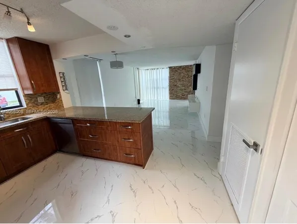 $2,300 | 18000 Northwest 68th Avenue, Unit 101A, Hialeah, FL 33015