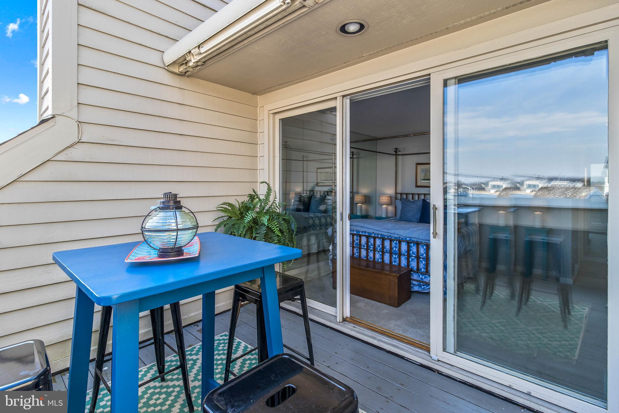 1 Compromise Street Annapolis, MD 21401 - Photo 20 of 39 Dine al fresco on the waterside balcony