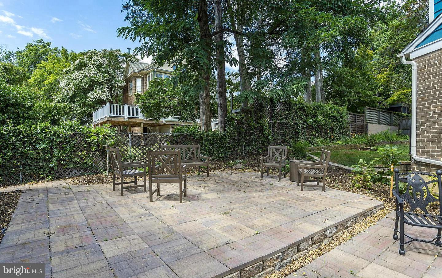 1 Compromise Street Annapolis, MD 21401 - Photo 27 of 39 Shared patio provides add'l outdoor living space