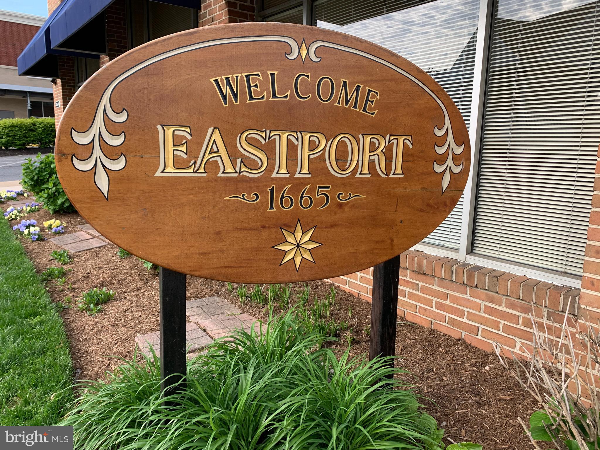 1 Compromise Street Annapolis, MD 21401 - Photo 32 of 39 Quick access to the Eastport shops & restaurants