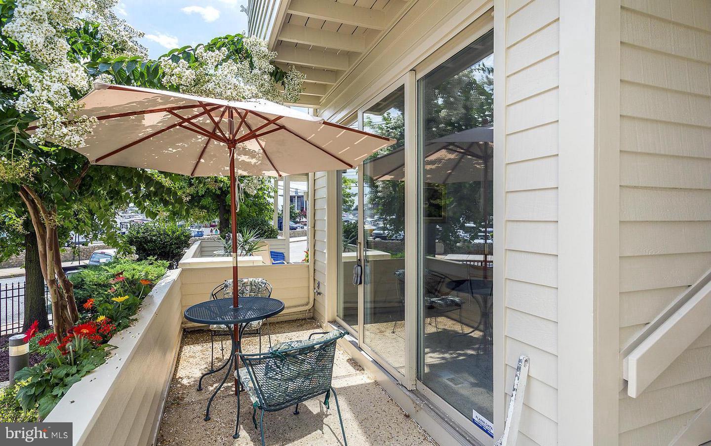 1 Compromise Street Annapolis, MD 21401 - Photo 7 of 39 Main level patio