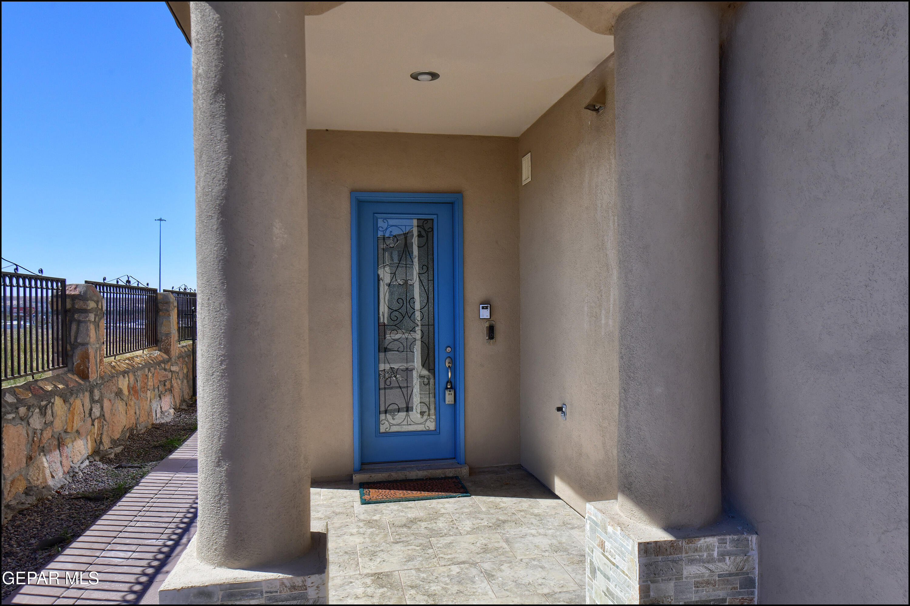401 Ana Way, Unit B El Paso, TX 79912 - Photo 4 of 54 Ana Way 401-B 05