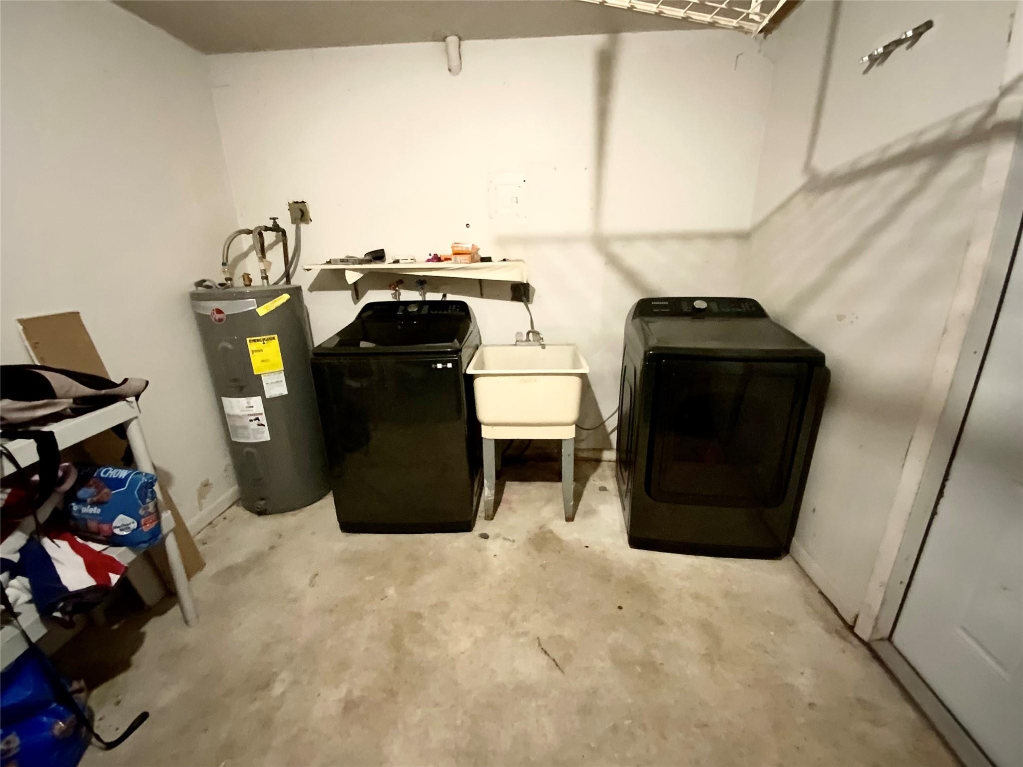 8160 Southwest 6th Street North Lauderdale, FL 33068 - Photo 33 of 39 a view of washer and dryer