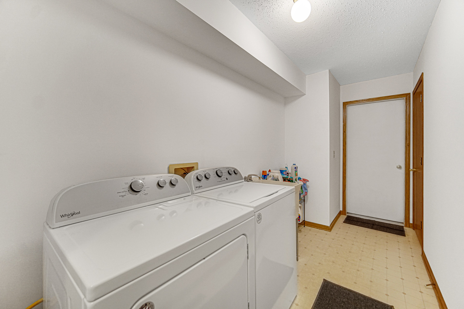 1908 Nelson Road New Lenox, IL 60451 - Photo 24 of 28 Gallery Image 24