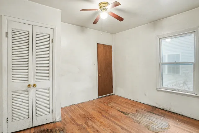 $249,900 | 143 East Division Street, Villa Park, IL 60181